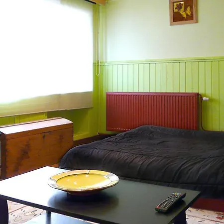 Lina Et Anae Saint-Nabor